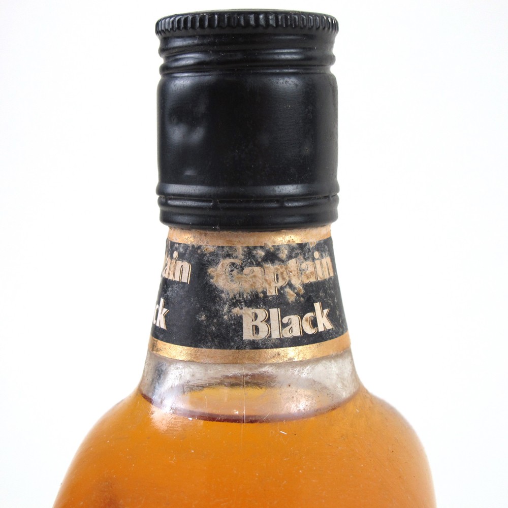 Captain black whisky